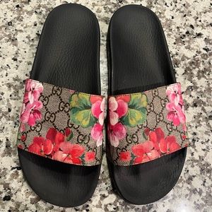 Gucci Blooms Supreme Slides